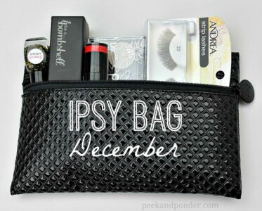  Ipsy-Glam-Bag