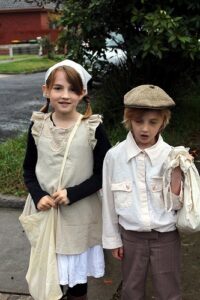 victorian-Era-fashion-childrens