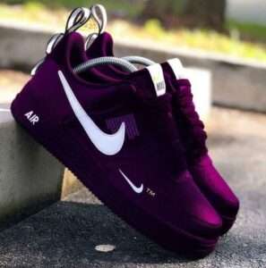 womens-purple-nike-shoes