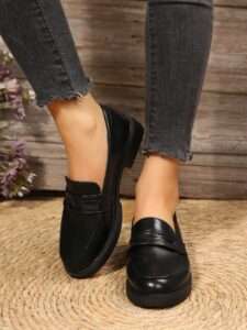 wide-shoes-for-women-loafers