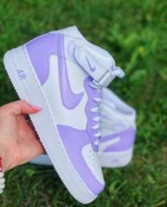 womens-purple-nike-shoes