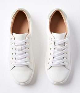 white-canvas-tennis-shoes